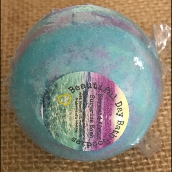 Surprise Bath Bombs - Picture 3 of 4